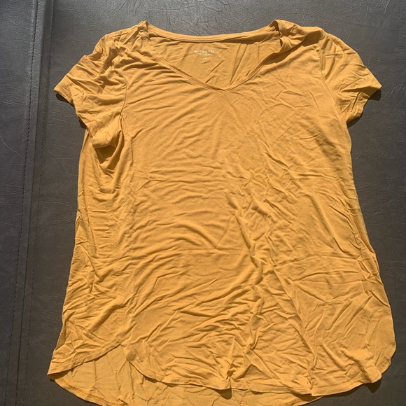 Yellow tee - Picture 1 of 3